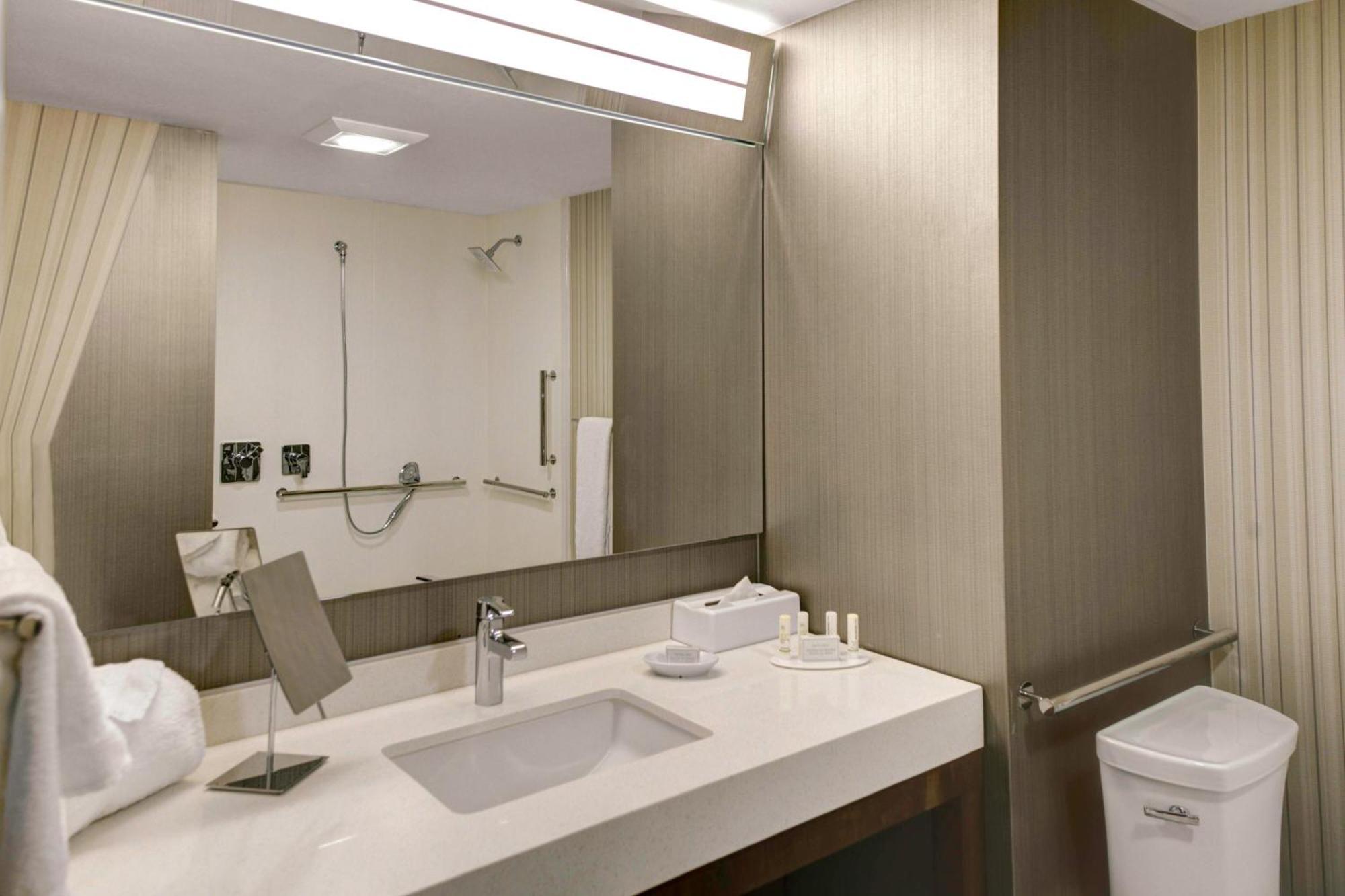 Courtyard By Marriott New Orleans Westbank/Gretna Hotel Exterior photo